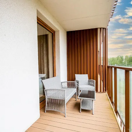 Prestige Z Basenem - 5d Apartment Kolobrzeg
